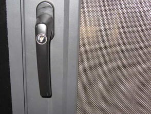 金剛網(wǎng)紗窗 門窗安全與通風的完美結(jié)合